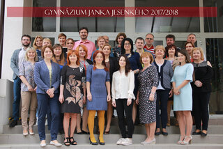 Fotka učiteľského zboru v šk. roku 2017/2018