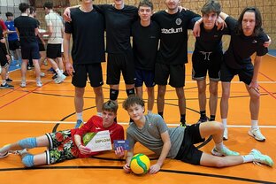 Zväčšiť fotografiu - Okresné kolo žiakov a žiačok sš vo volejbale