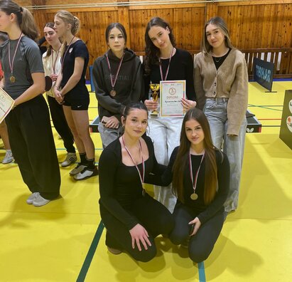 Krajské kolo žiačok SŠ v stolnom tenise