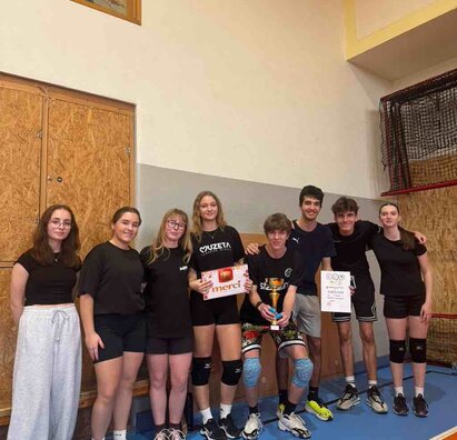 Predvianočný volejbalový turnaj